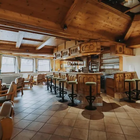 Luma Stubai Aparthotel - Skibus Zum Gletscher Direkt Vor Der Tuer 4* Neustift im Stubaital