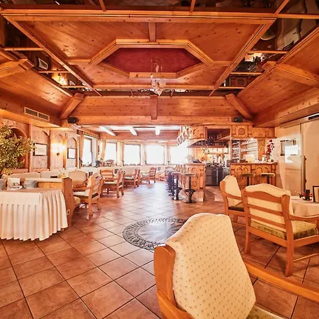 Готель Brennerspitz 4*