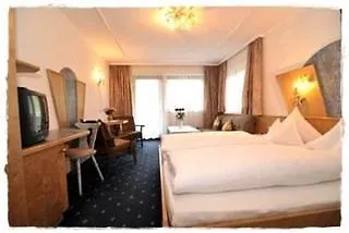 Brennerspitz 4* 노이스티프트임스튀바이탈