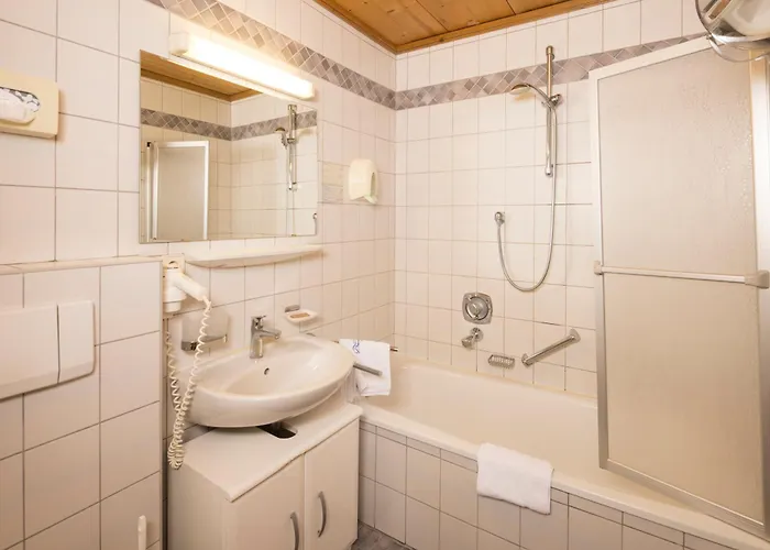 Ξενοδοχείο Brennerspitz 4*