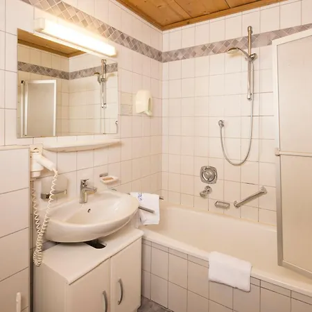 Hotell Brennerspitz 4*